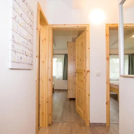 Reihenhaus, 75 Qm, 2 Schlafzimmer 別荘 *