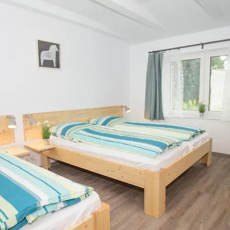 Reihenhaus, 75 Qm, 2 Schlafzimmer 別荘 *
